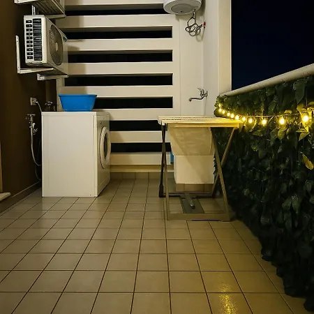 B&B Fellini 3*